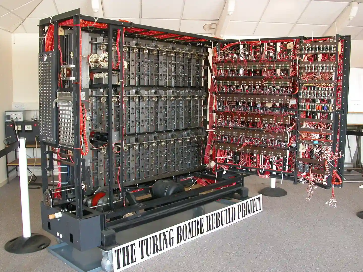 La bomba creada por Turing para lograr descifrar la máquina de Enigma