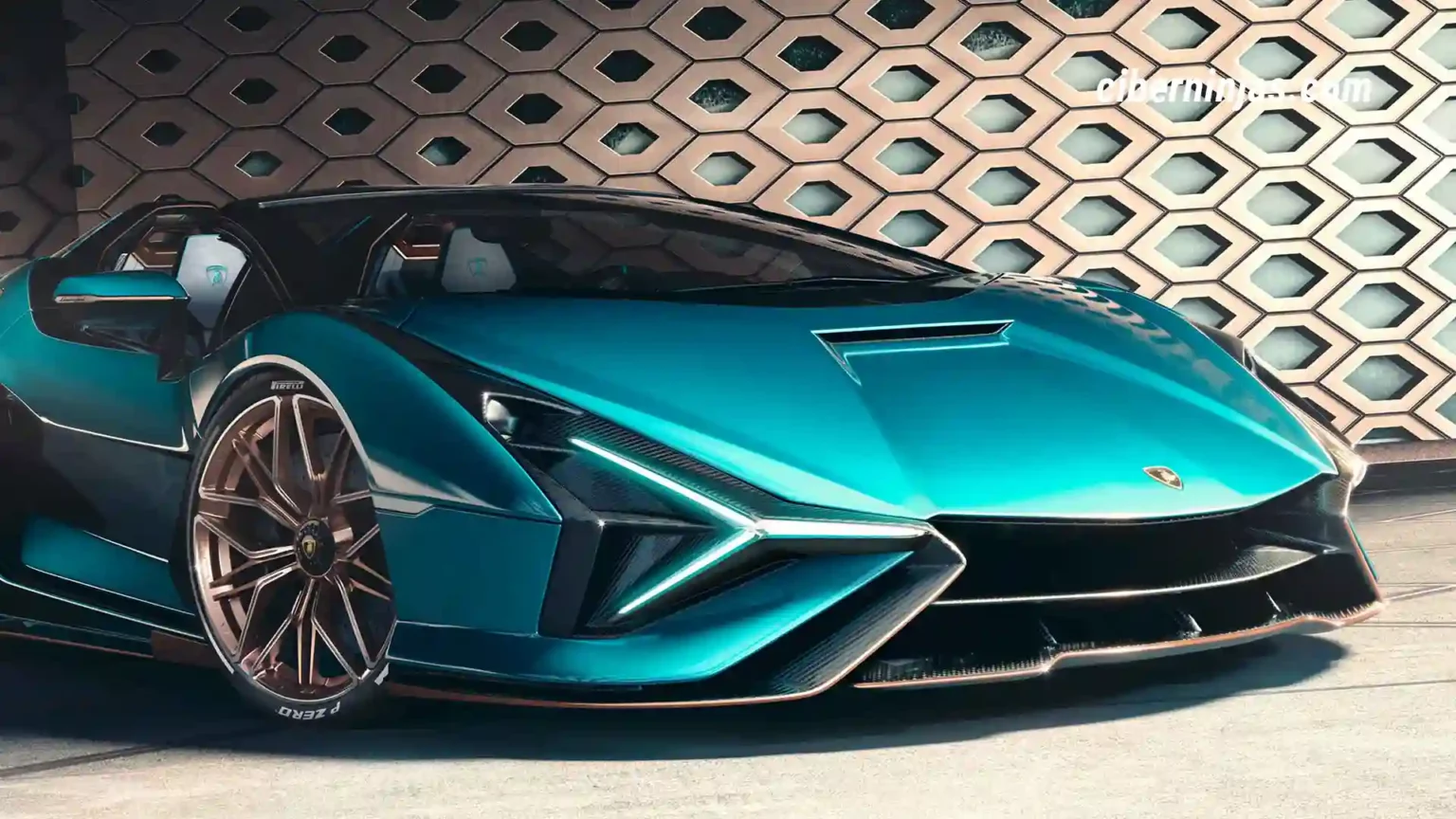 Lamborghini cree que habrá espacio para los híbridos hasta después de 2030