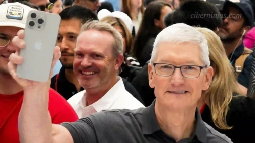 ¿Por qué Apple Lanza un Nuevo iPhone cada Año? Tim Cook te lo explica