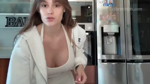 Nadie Jémez Comienza su Operación Bikini con su Último Vídeo de Youtube